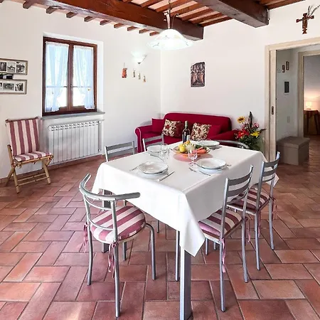 Nice In Monte Santa Maria Tibe With Kitchen Prázdninový dům